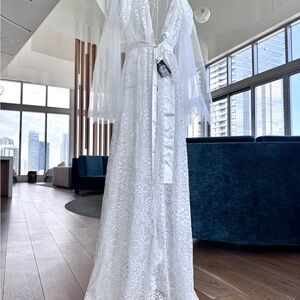 Elegant White Lace  Bridal Robe